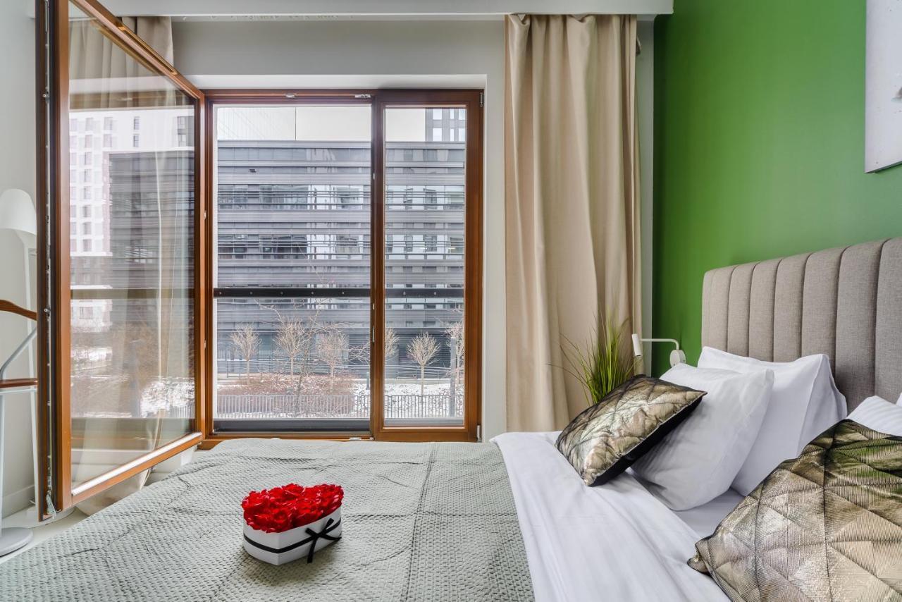 Modern Apartments With Access To The Pool Near Rondo Daszynskiego Station Warsaw Ngoại thất bức ảnh