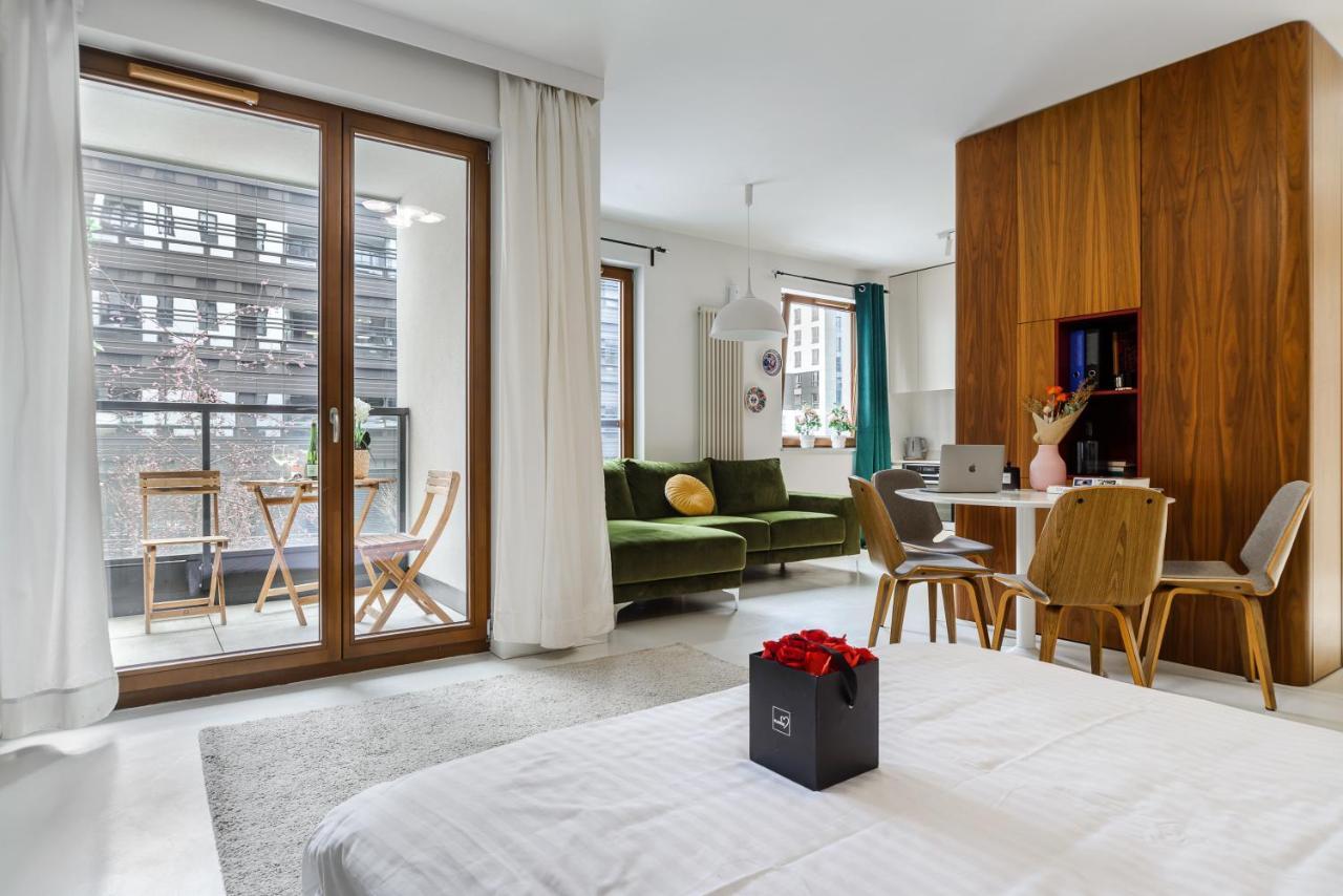 Modern Apartments With Access To The Pool Near Rondo Daszynskiego Station Warsaw Ngoại thất bức ảnh