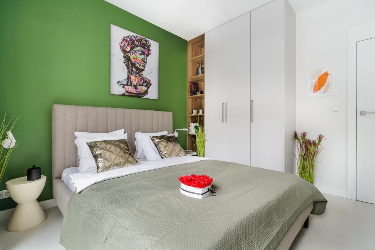 Modern Apartments With Access To The Pool Near Rondo Daszynskiego Station Warsaw Ngoại thất bức ảnh